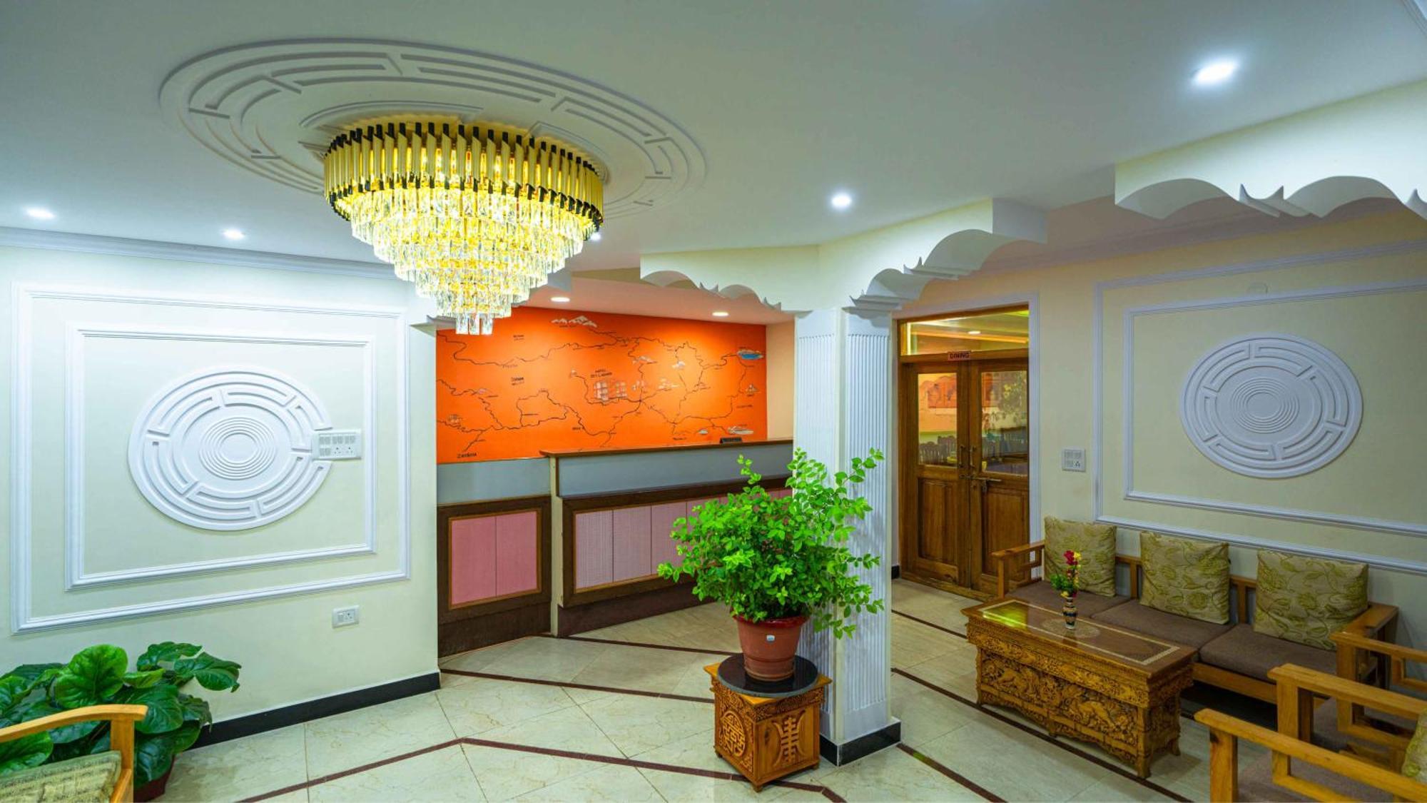 Hotel Om Ladakh Leh Buitenkant foto
